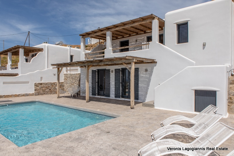 Mikri Vigla (282) Mikri Vigla Naxos / 2 houses of 100m2 each/ 640533