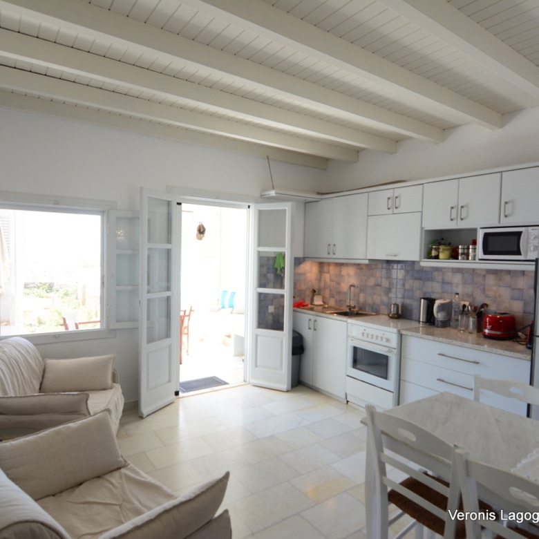 Agia Anna Naxos / Apartment of 39m2 / 640647