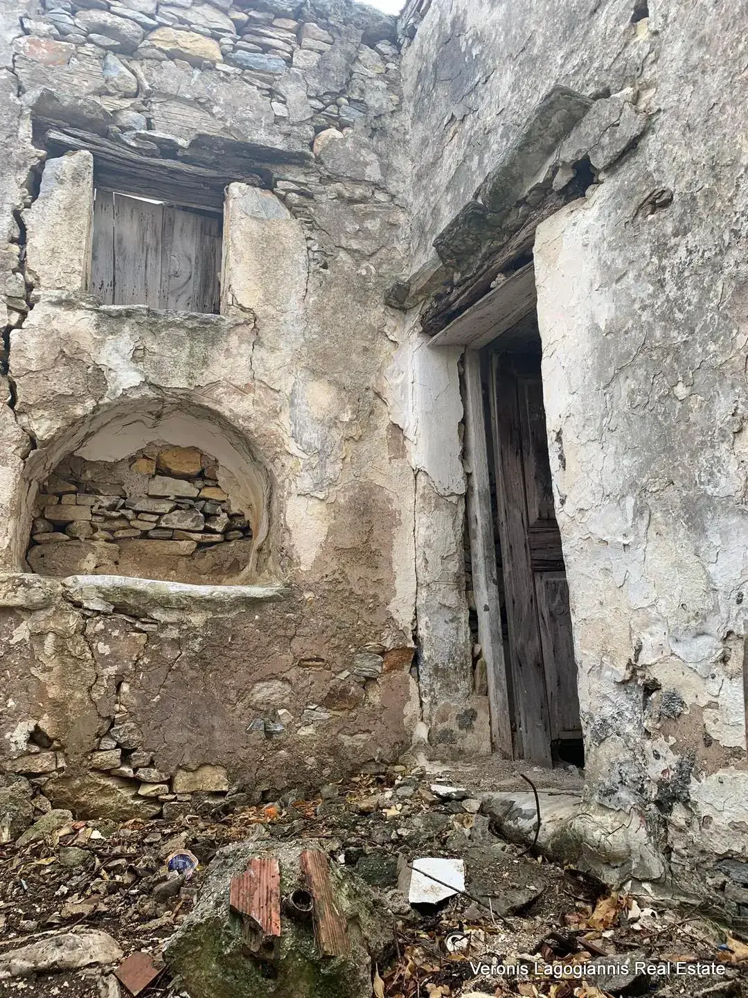 naxos3 Δαμαριώνας Νάξου /ερειπωμένη πέτρινη κατοικία 83 m2 / 640592