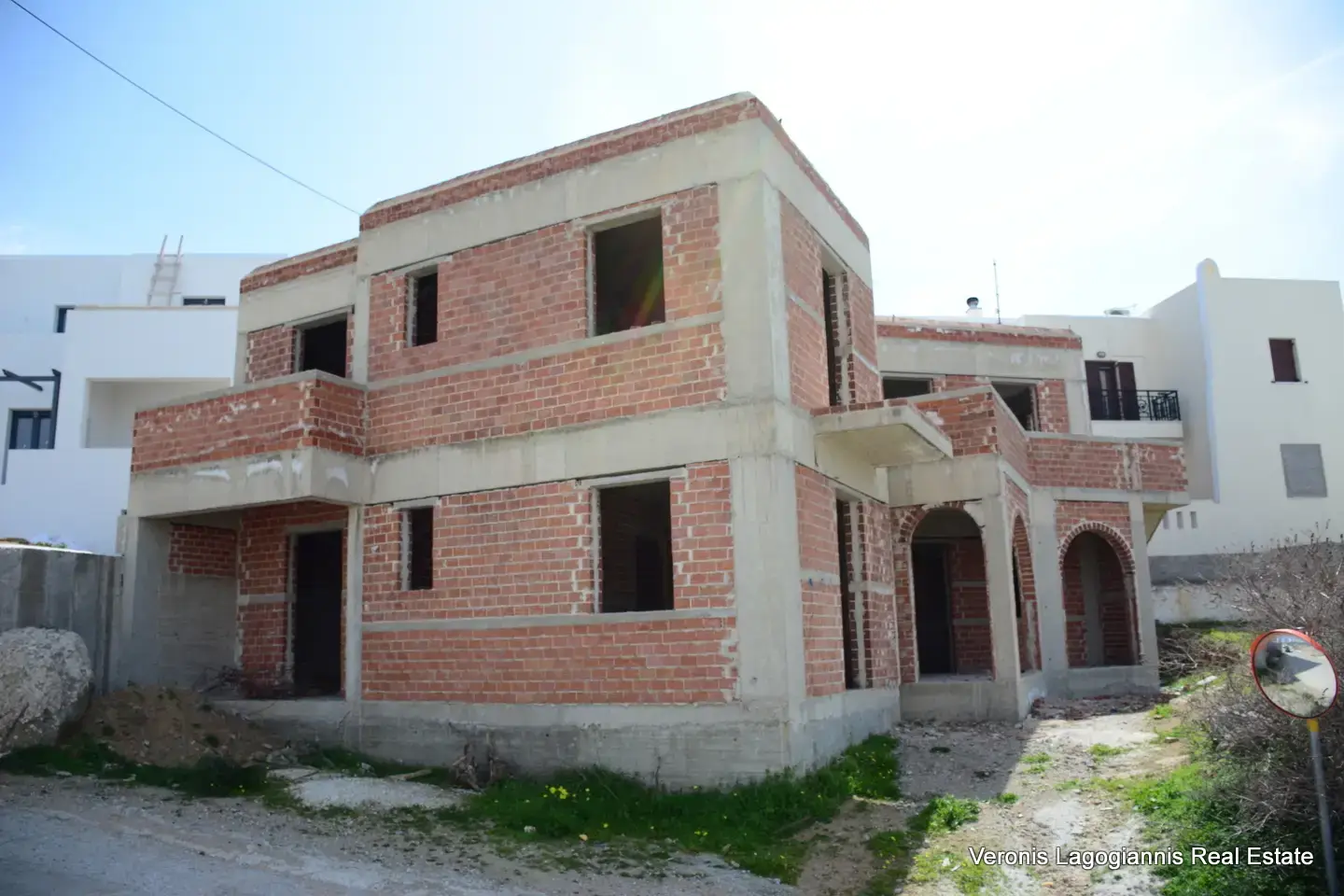 Glinado Naxos /  Unfinished Ground-Floor Apartment / 640619