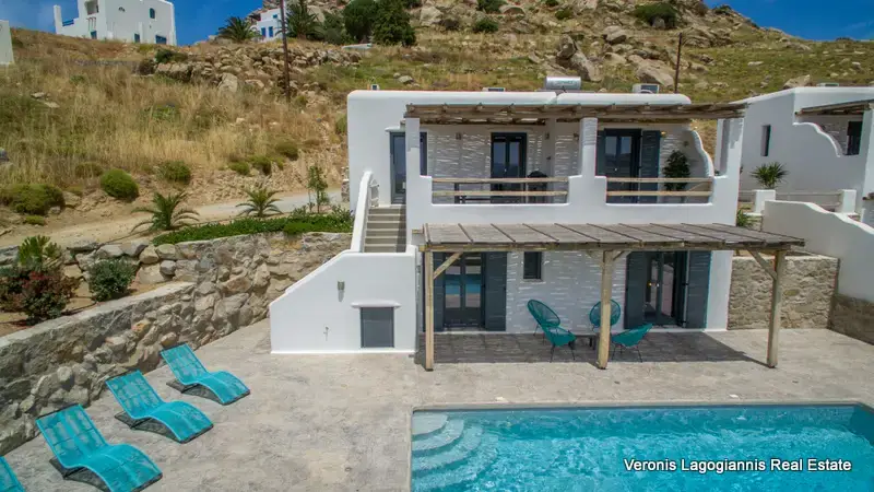 Drone (10) Mikri Vigla Naxos / 2 houses of 100m2 each/ 640533