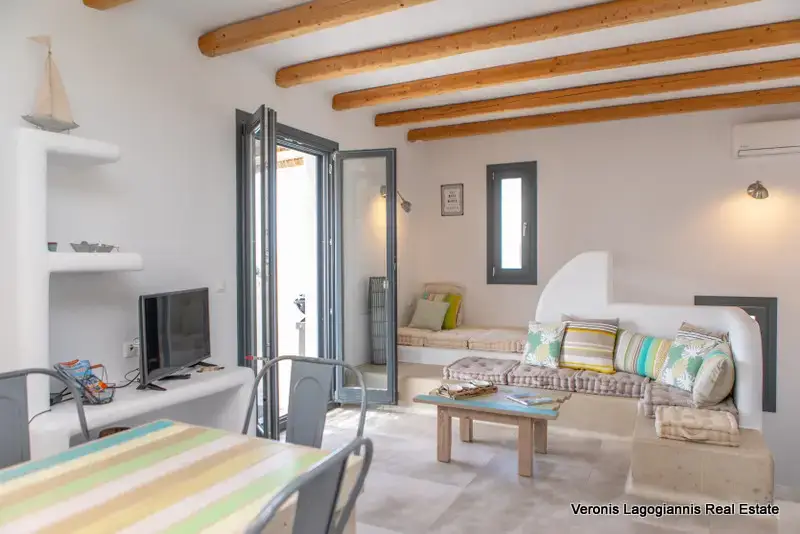Mikri Vigla (214) Mikri Vigla Naxos / 2 houses of 100m2 each/ 640533