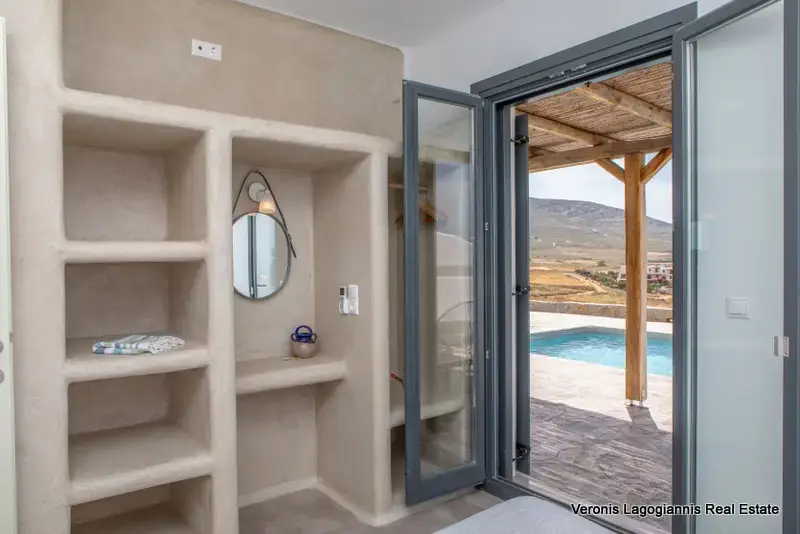 Mikri Vigla (271) Mikri Vigla Naxos / 2 houses of 100m2 each/ 640533
