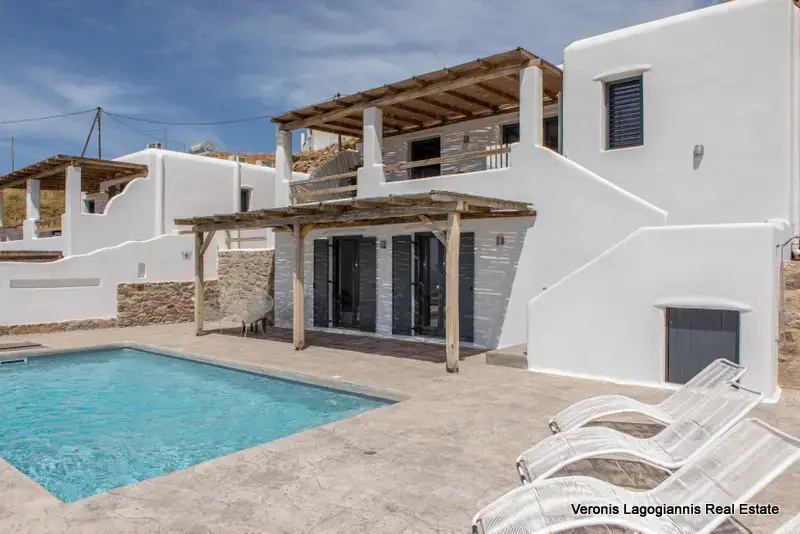 Mikri Vigla (282) Mikri Vigla Naxos / 2 houses of 100m2 each/ 640533