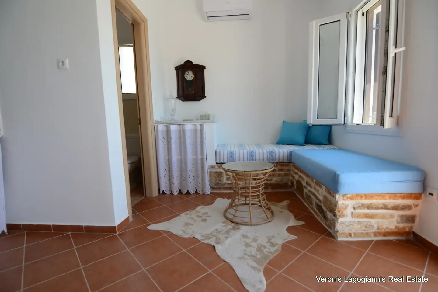 DSC_0385 Moni Naxos / House of 97.39m2 / 640646
