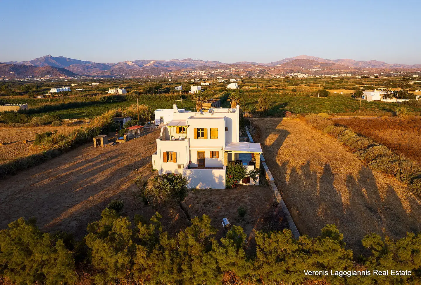 kapri016 Agia Anna Naxos / house of 189m2 / 640645