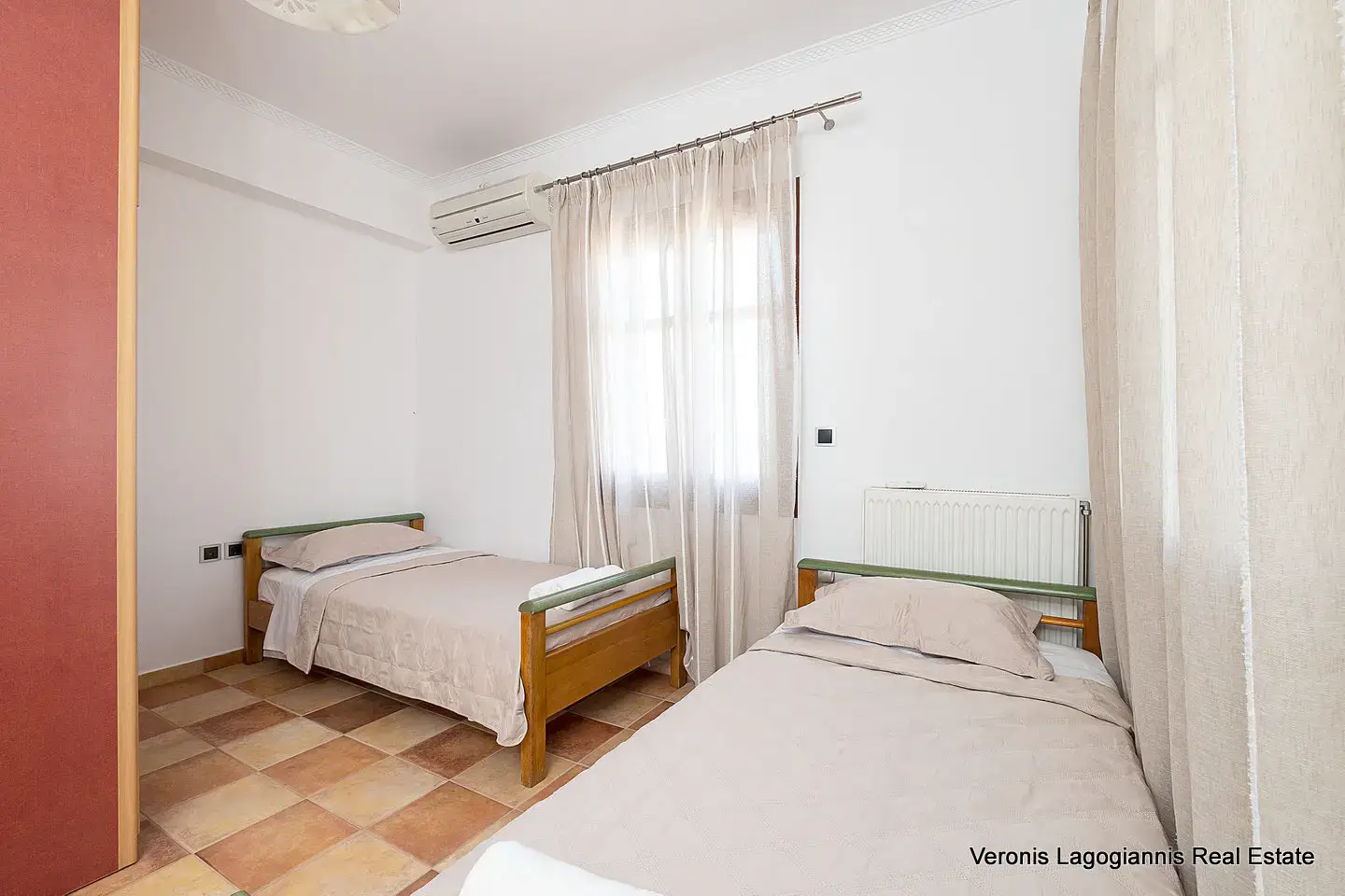 kapri026 Agia Anna Naxos / house of 189m2 / 640645