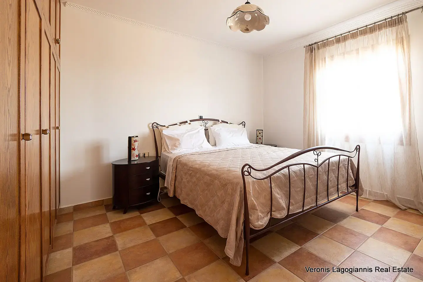 kapri033 Agia Anna Naxos / house of 189m2 / 640645