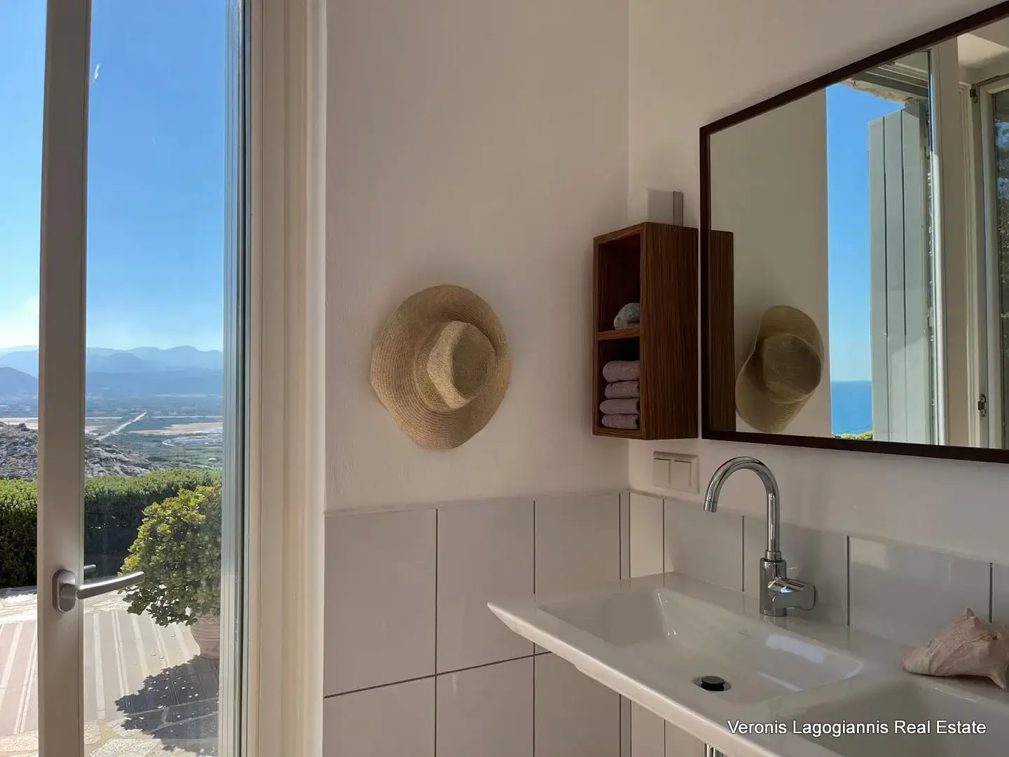 Almiriki Bathroom 2025 I Stelida Naxos / House of 78.55m2 / 640648