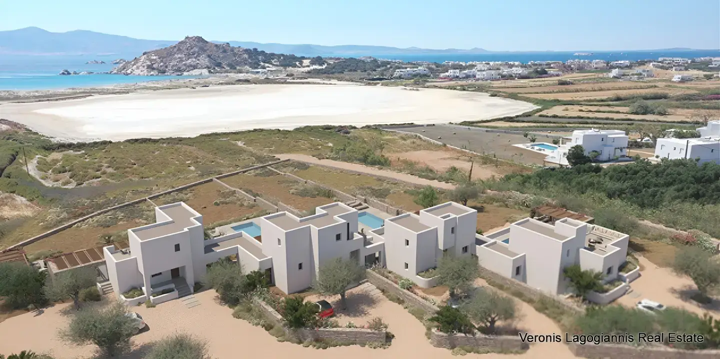 13 Mikri Vigla Naxos / Two Houses of 104m2 & 110m2 / 640669