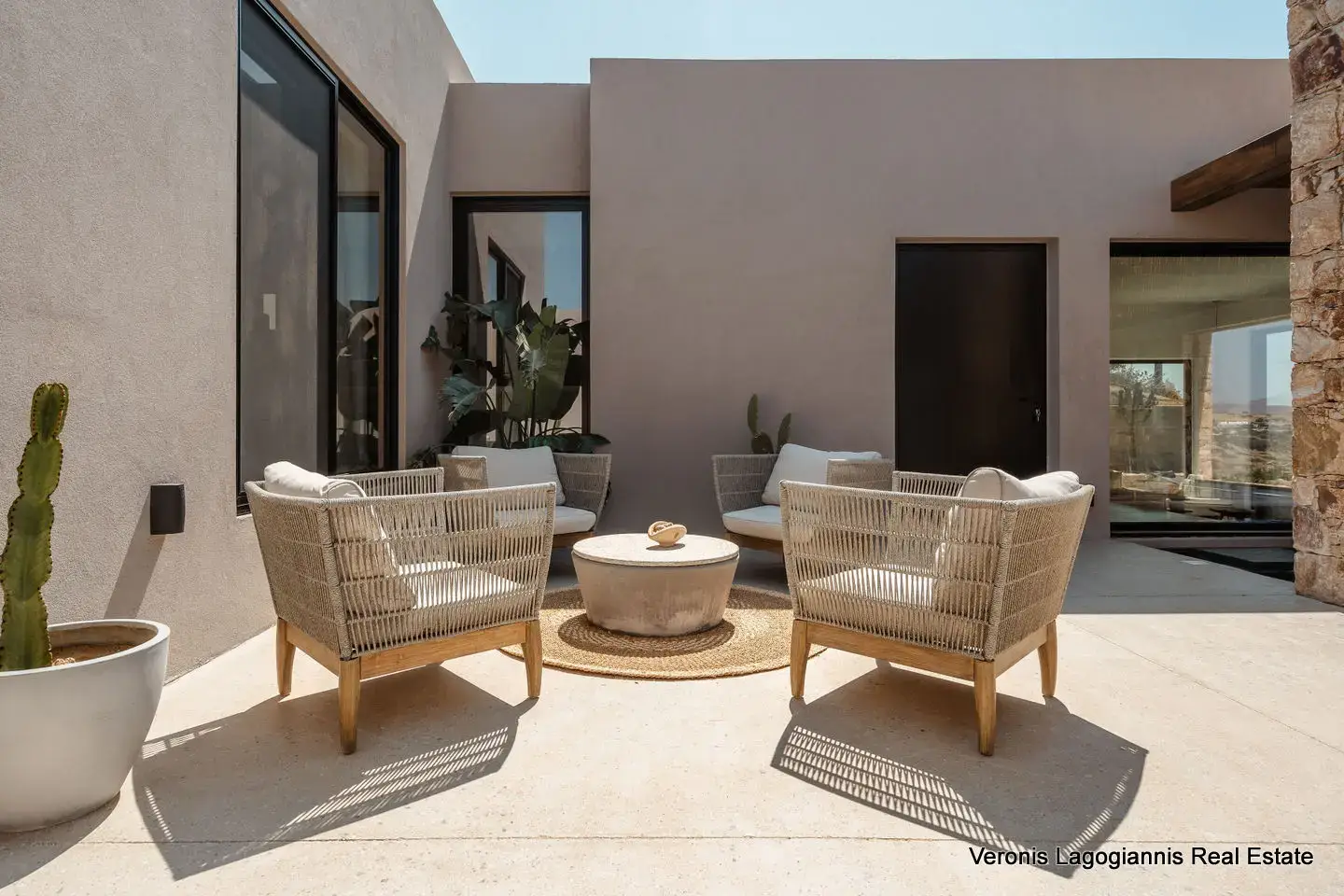VillaLaPunta_ext-6 Plaka Naxos / Houses of 185.78m2 / 640676