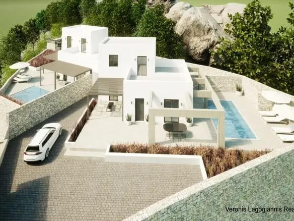 Vivlos Naxos / a house of 130 m with a swimming pool