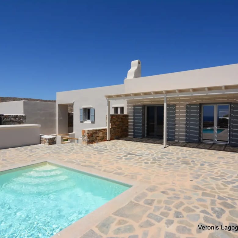 Kastraki Naxos / houses of 155 m2