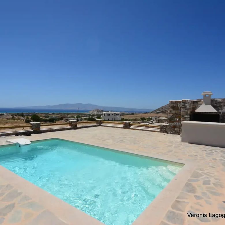 Kastraki Naxos / houses of 155 m2