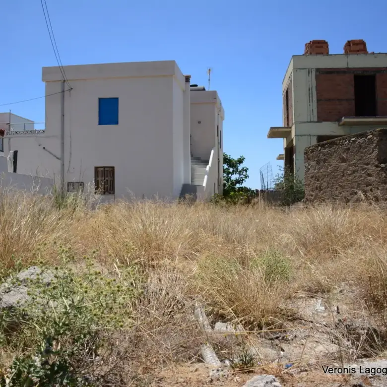 Βίβλος Νάξου / Οικόπεδο 121 τ.μ. / 640582