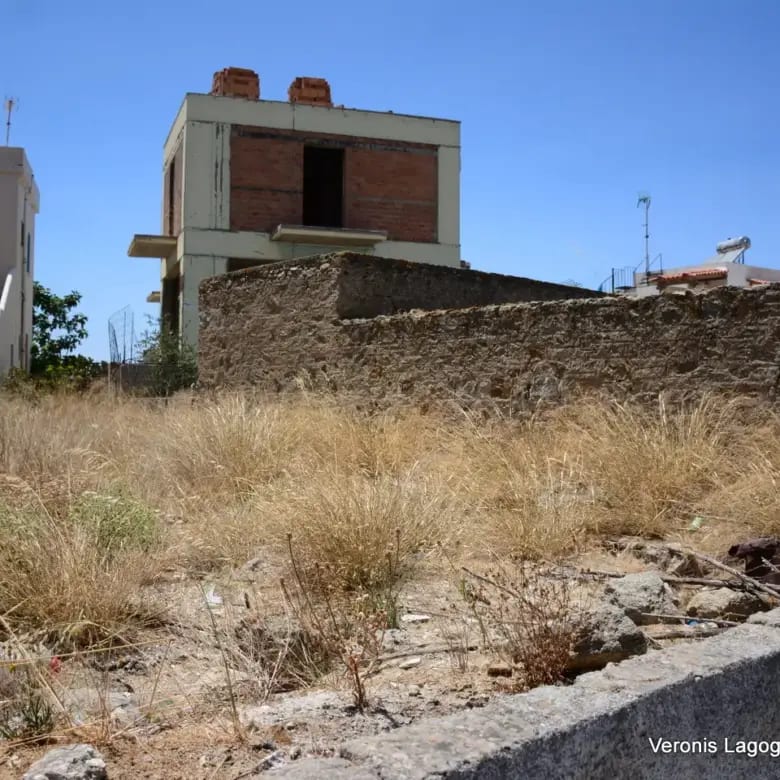 Βίβλος Νάξου / Οικόπεδο 121 τ.μ. / 640582