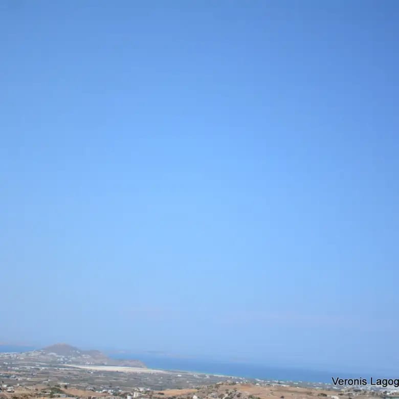 Βίβλος Νάξου / 2 όμορα γεωτεμάχια συνολικής έκτασης 15.475,21 m2 / 640595