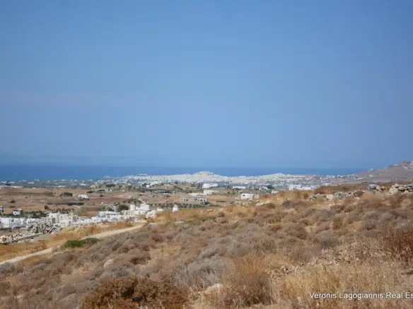 Vivlos Naxos /  parcel of 8.656,71 m2 / 640605