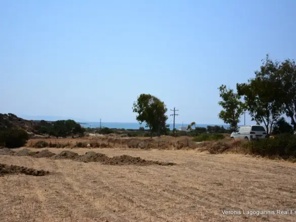 Kastraki Naxos / Parcel of  2.890 m2/ 640594