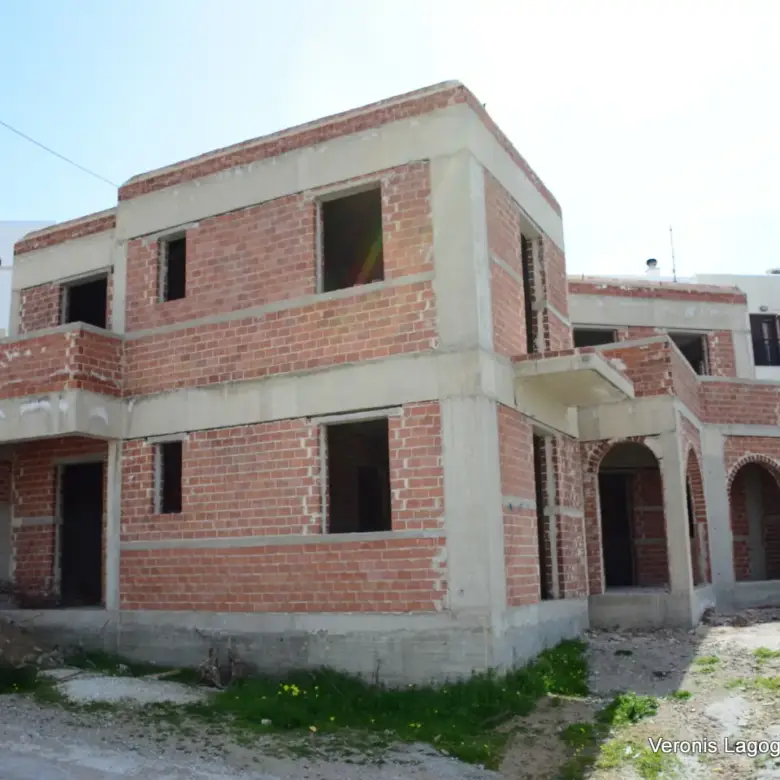 Glinado Naxos / Unfinished Ground-Floor Apartment / 640619