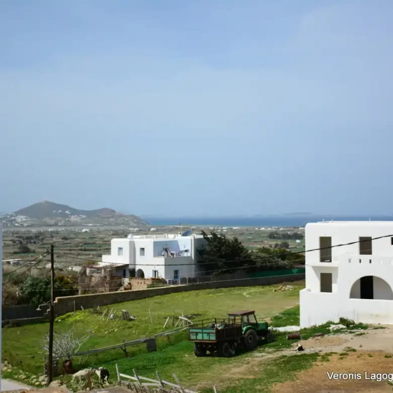 Glinado Naxos / Unfinished 1st-Floor Apartment with Sea View / 640618
