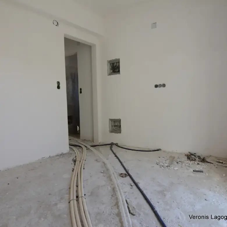 Glinado, Naxos / Unfinished 88 m2 Maisonette / 640617