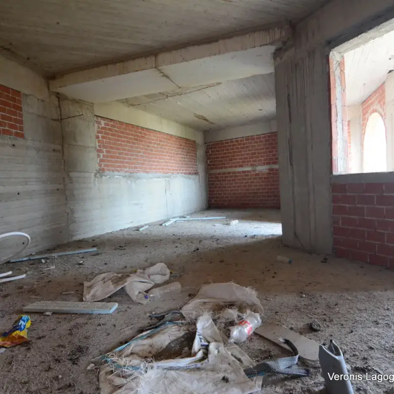 Glinado Naxos / Unfinished Ground-Floor Apartment / 640619