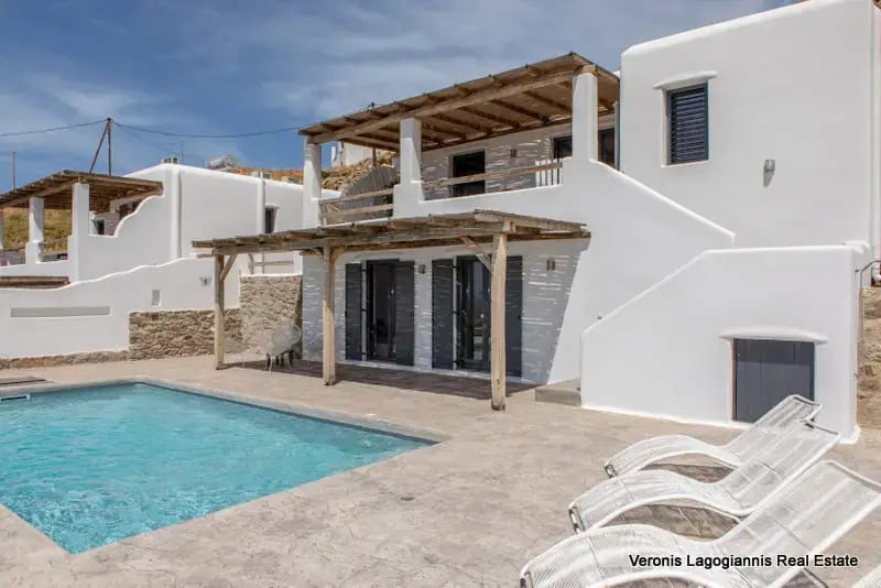 Mikri Vigla (282) Mikri Vigla Naxos / 2 houses of 100m2 each/ 640533