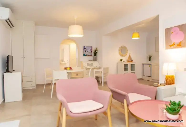 Pyrgaki Naxos / Houses of 151-217 m2 / 640384