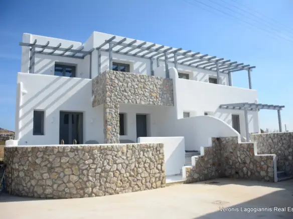 Kastraki Naxos / Houses of 170m2 each / 640654