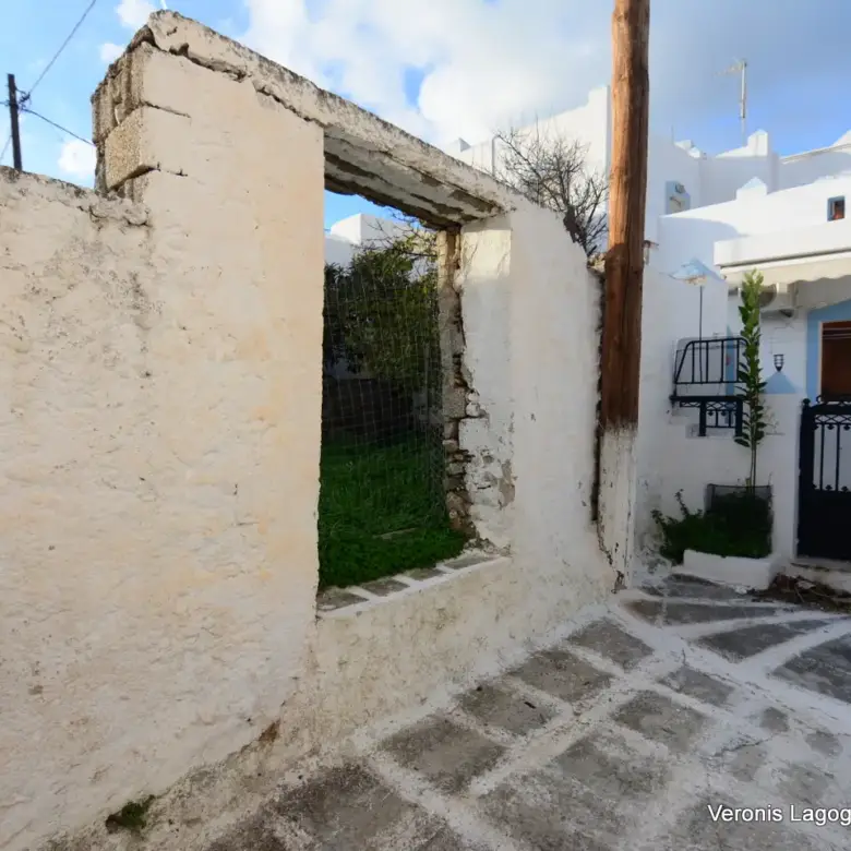 Vivlos Naxos – Plot 215.66m2 / 640656