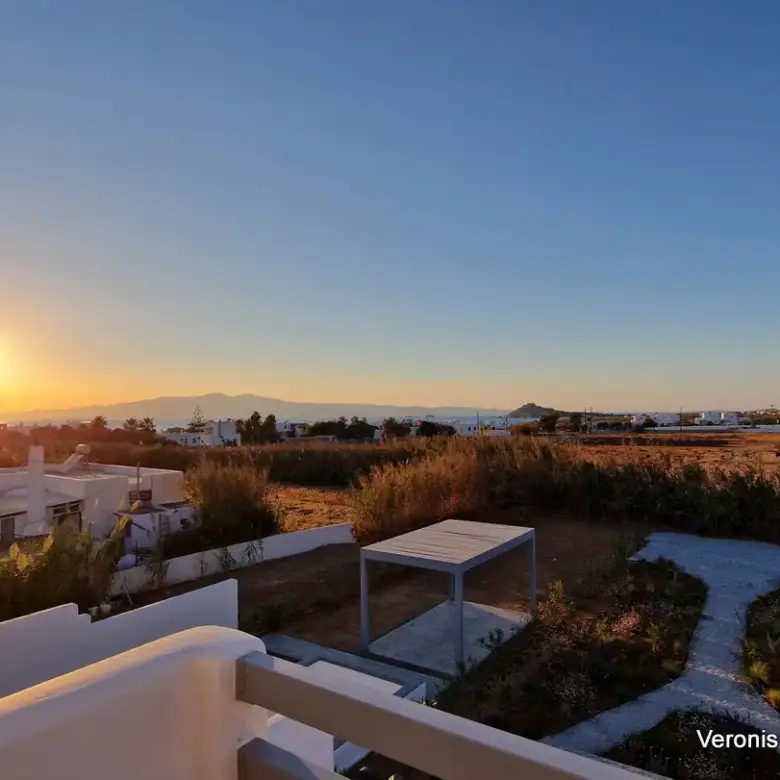 Kastraki Naxos / Two houses of 40m2 & 86m2 / 640664