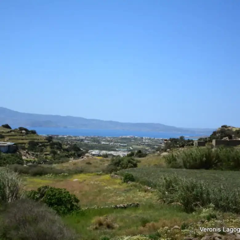 Vivlos Naxos / Three Houses / 640673