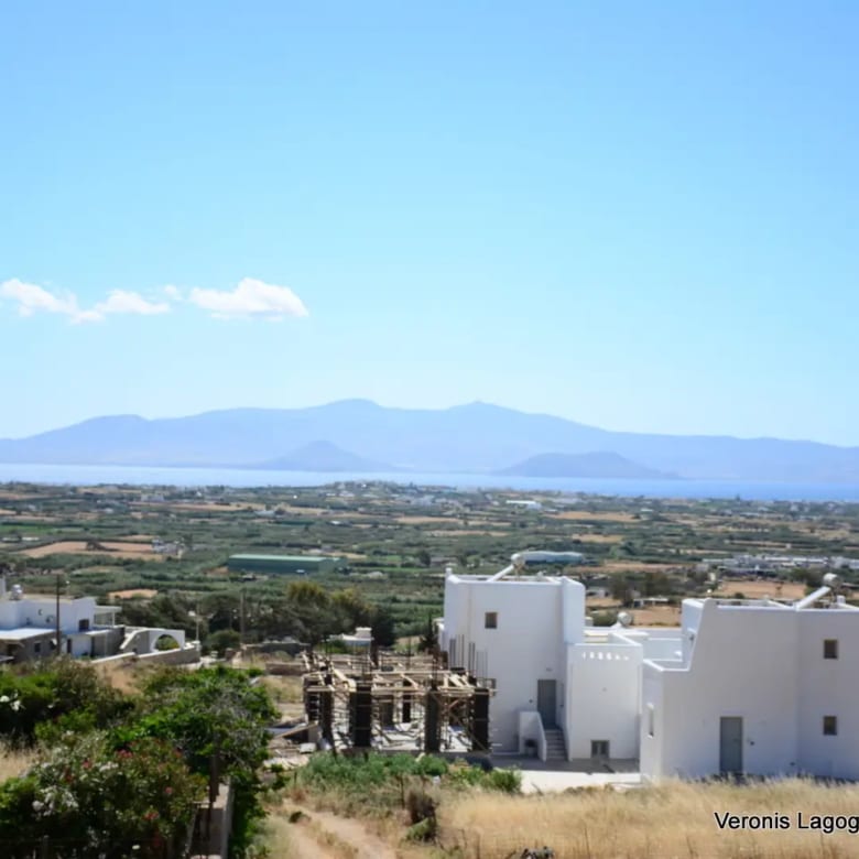 Glinado Naxos / Plot 385.55m2 / 640678
