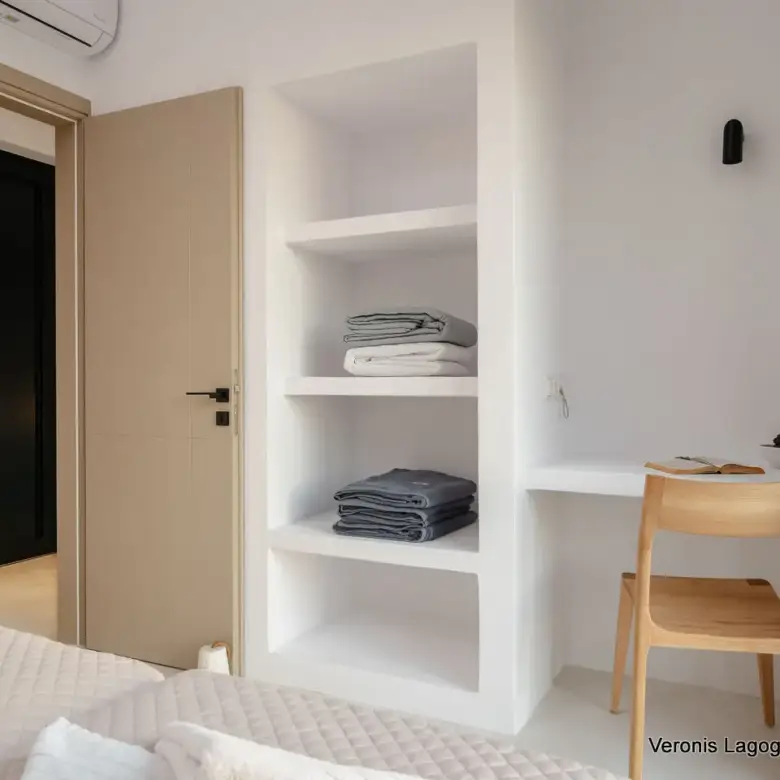 Plaka Naxos / Houses of 185.78m2 / 640676