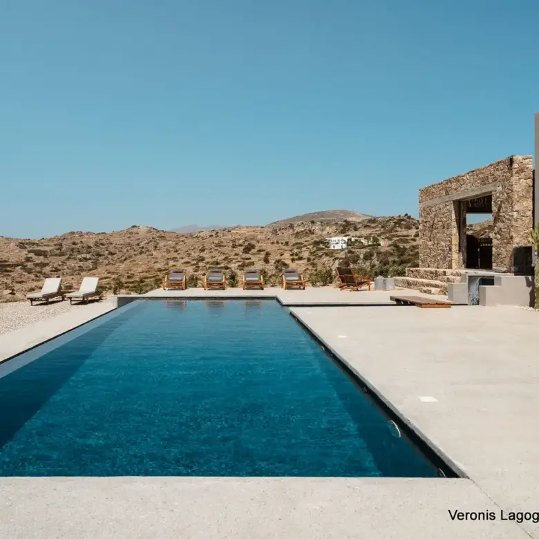 Plaka Naxos / Houses of 185.78m2 / 640676