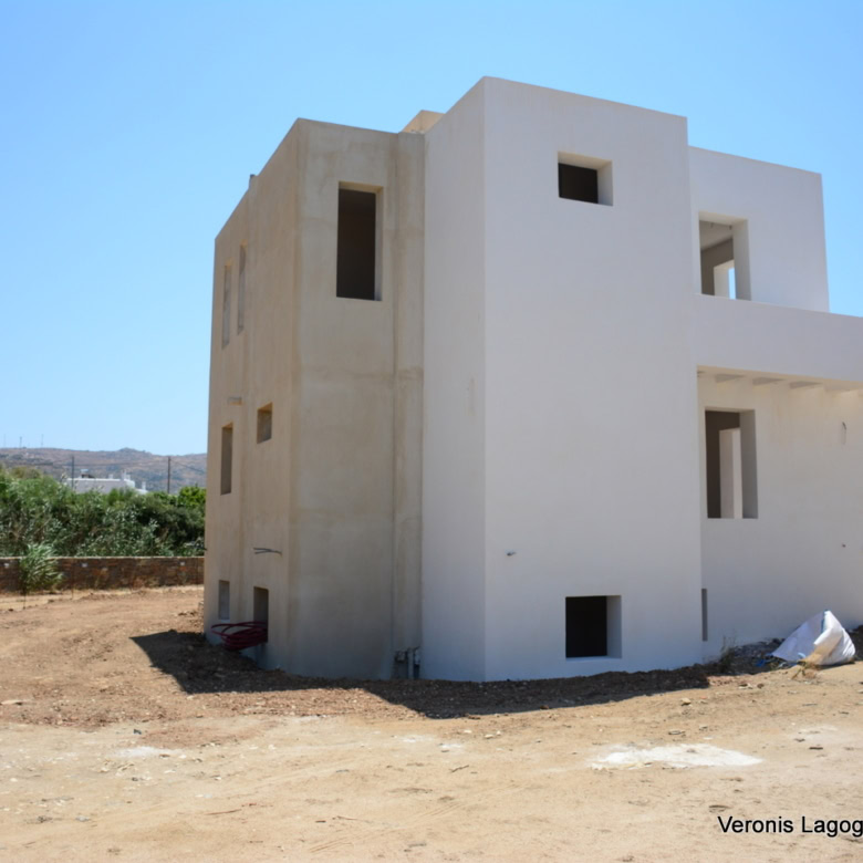 Plaka Naxos / House of 212m2 / 640684